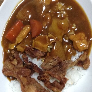 豚唐揚げのチキンカレー